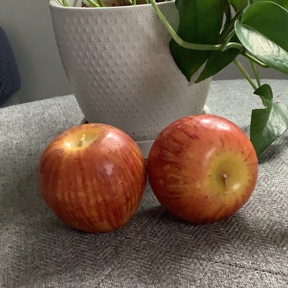2/15 Pair of Realistic Apple Candles